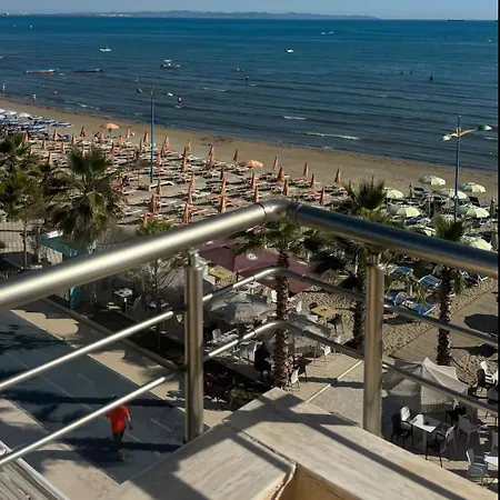 アパート Lux Beachfront